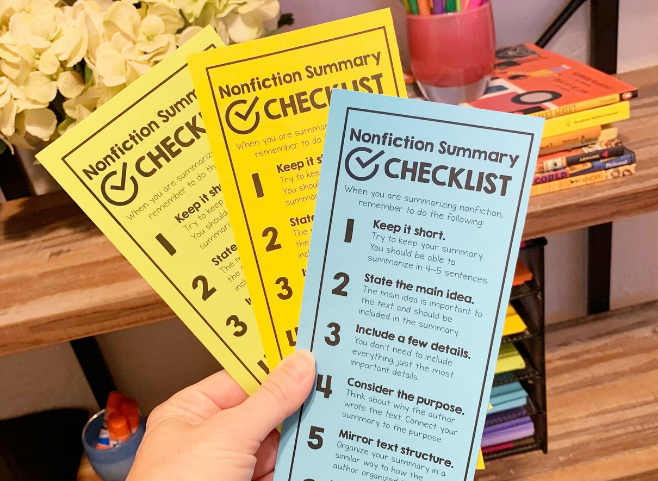 Image shows three bookmarks that include a checklist to help students summarize nonfiction. 